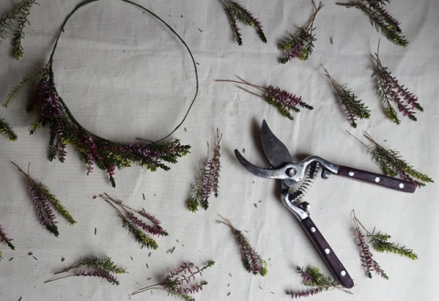 Making a Heather flower crown