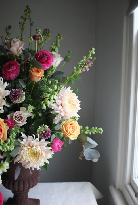 blush pink orange Urn